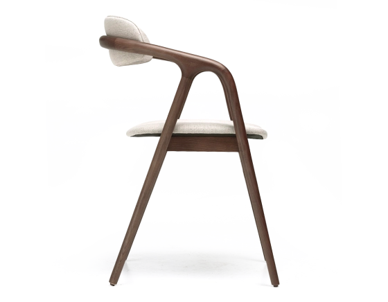 Silla escandinava madera tinte marrón oscuro asiento tejido beige natural