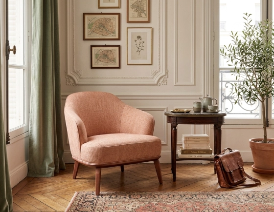 Designer armchair tissu brun sienne