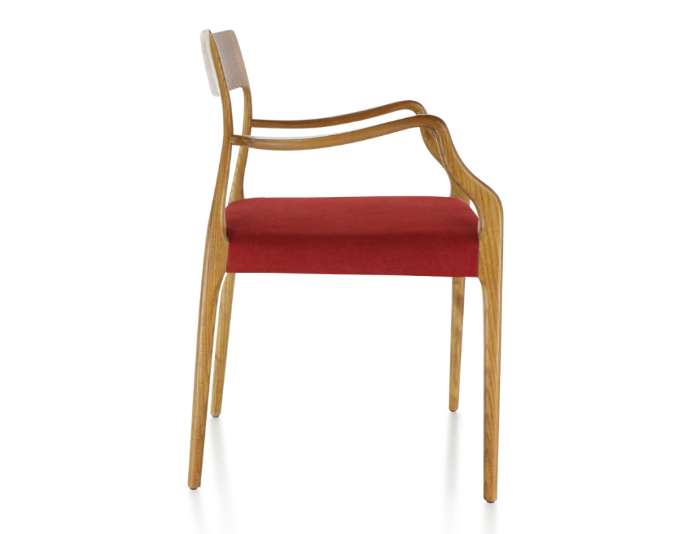 Chaise scandinave avec accoudoirs bois teinte merisier assise tissu bordeaux