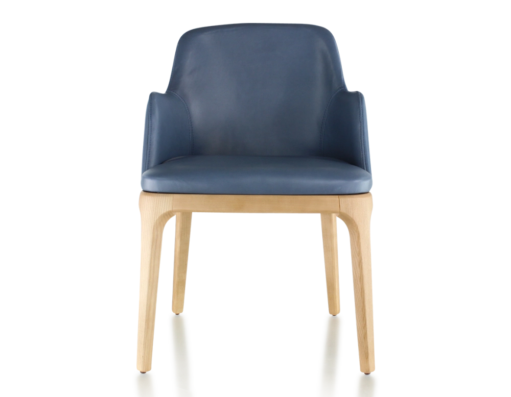 Silla de diseño con reposabrazos madera en tinte natural y piel azul tormenta