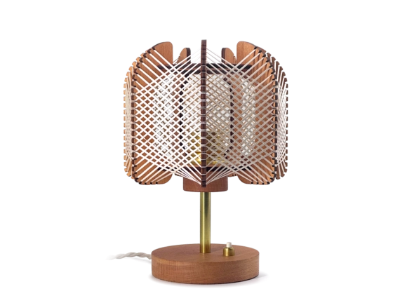 Lampe sur pied en bois et fil de coton tressage croisé