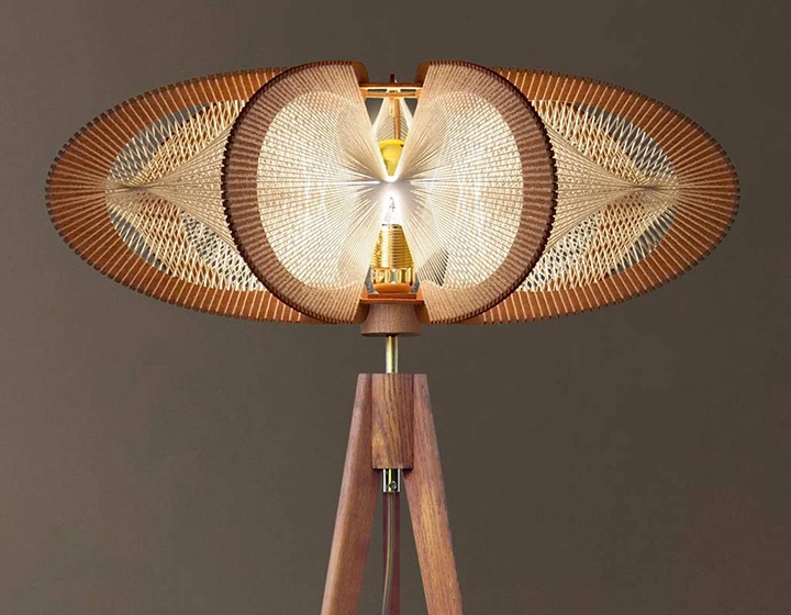 Lampadaire sur trépied en chêne et fil de coton tressage twist petit modèle