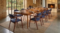 Extendable oak table for 8 to 12 people with cherry-stained wood top and extensions 160x100 cm