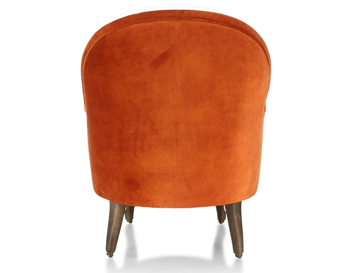 Fauteuil crapaud avec accoudoirs pieds bois teinte noyer et tissu velours terracotta
