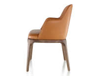 Chaise design avec accoudoirs bois teinte marron foncé et cuir caramel