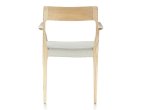Silla escandinava con reposabrazos madera tinte natural asiento tejido beige natural