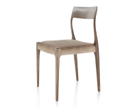 Chaise scandinave bois teinte marron foncé assise tissu velours taupe clair