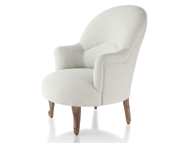 Fauteuil crapaud avec accoudoirs pieds bois teinte noyer et tissu beige naturel