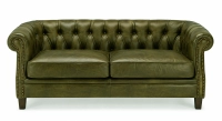 Canapé Chesterfield cuir 2 places vert olive accoudoirs cloutés