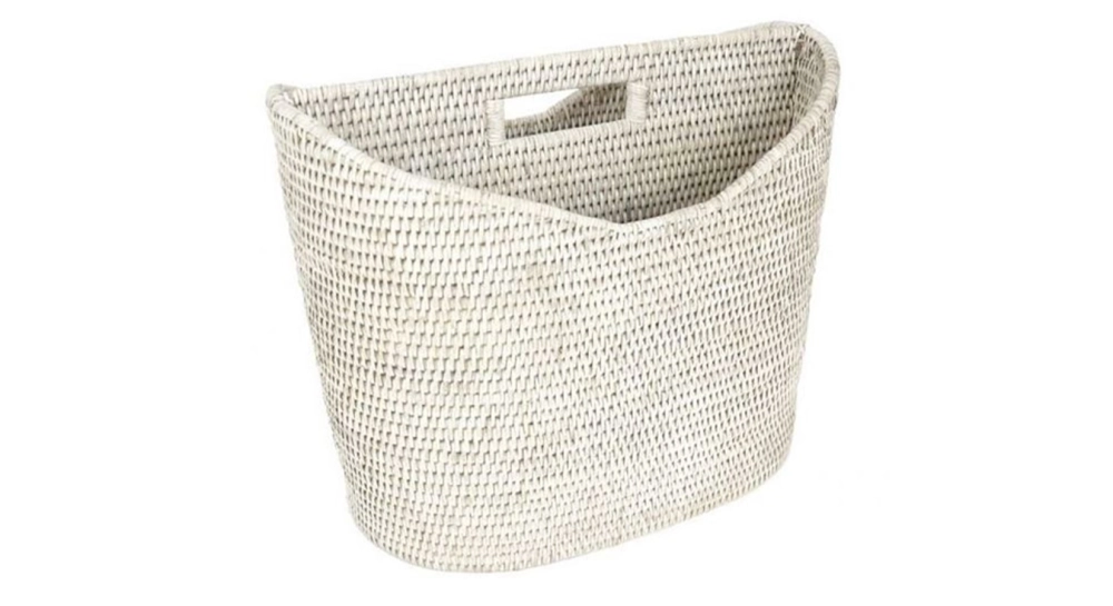 Revistero de ratán blanco