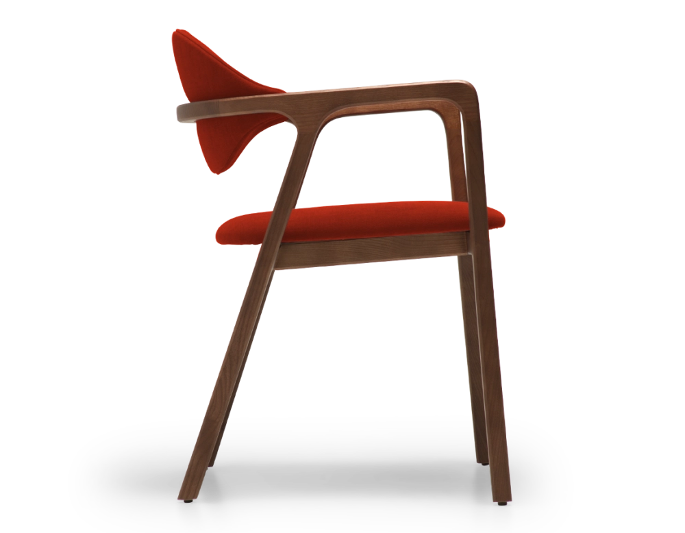Chaise design avec accoudoirs bois teinte marron foncé et tissu orange brulé