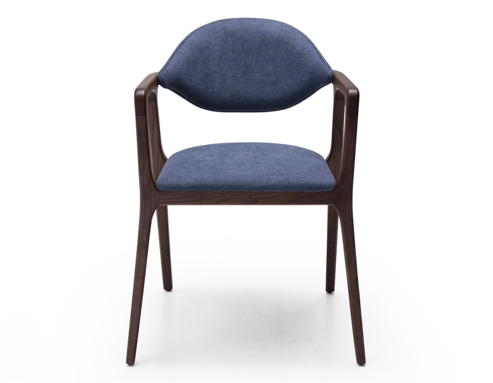 Chaise design avec accoudoirs bois teinte marron foncé et tissu bleu océan