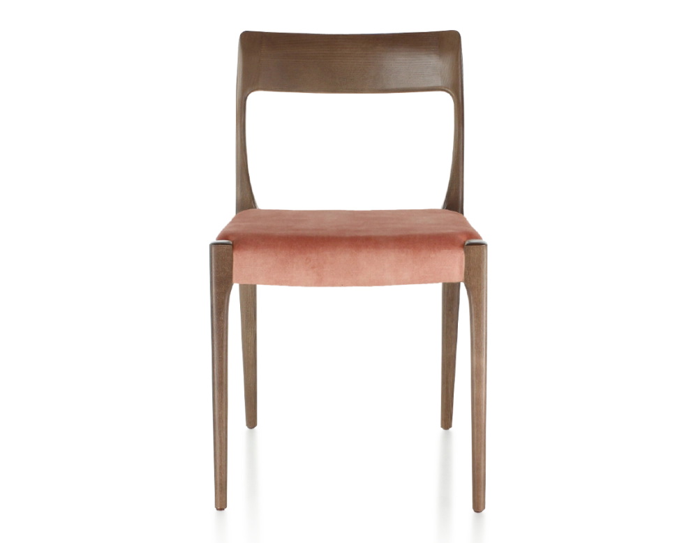 Chaise scandinave bois teinte marron foncé assise tissu velours rose pâle
