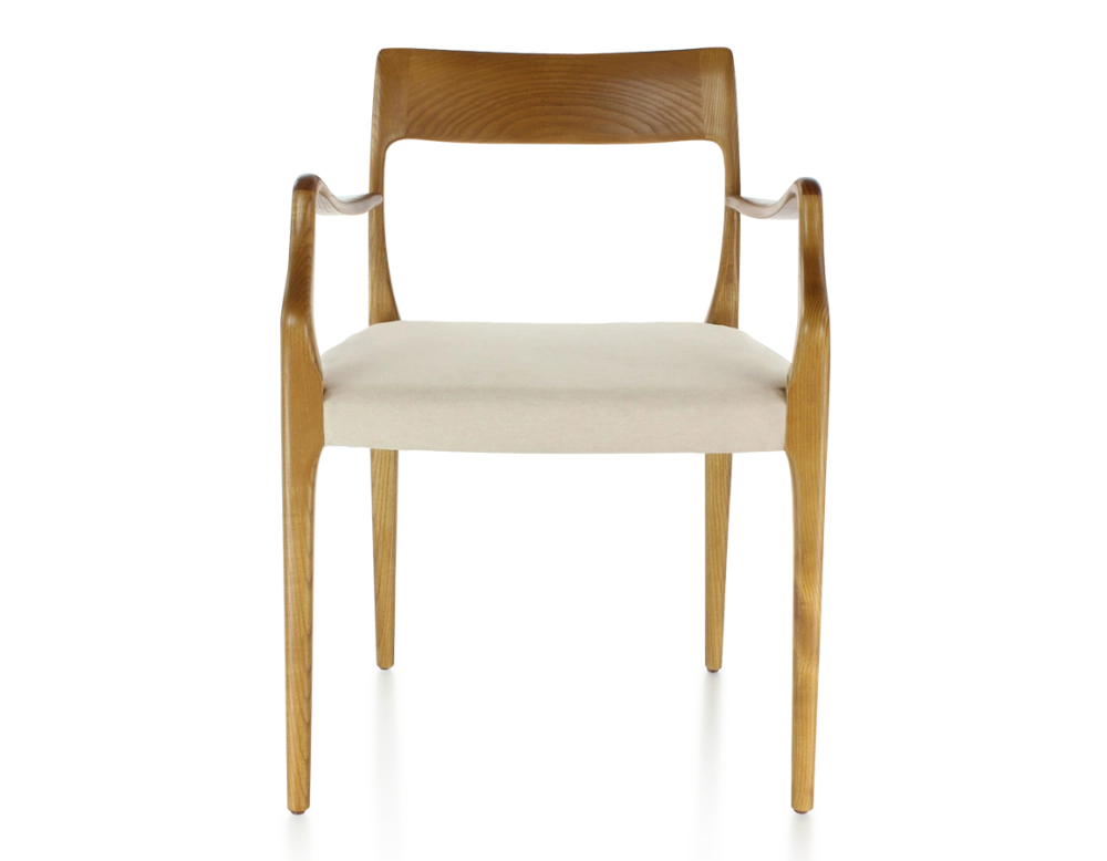 Scandinavian armchair with armrests cherry-stained wood, camel-coloured fabric seat