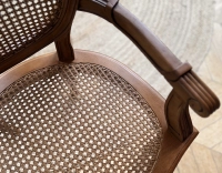 Chaise ancienne style Louis XVI avec accoudoirs bois teinte ancienne assise et dossier cannés