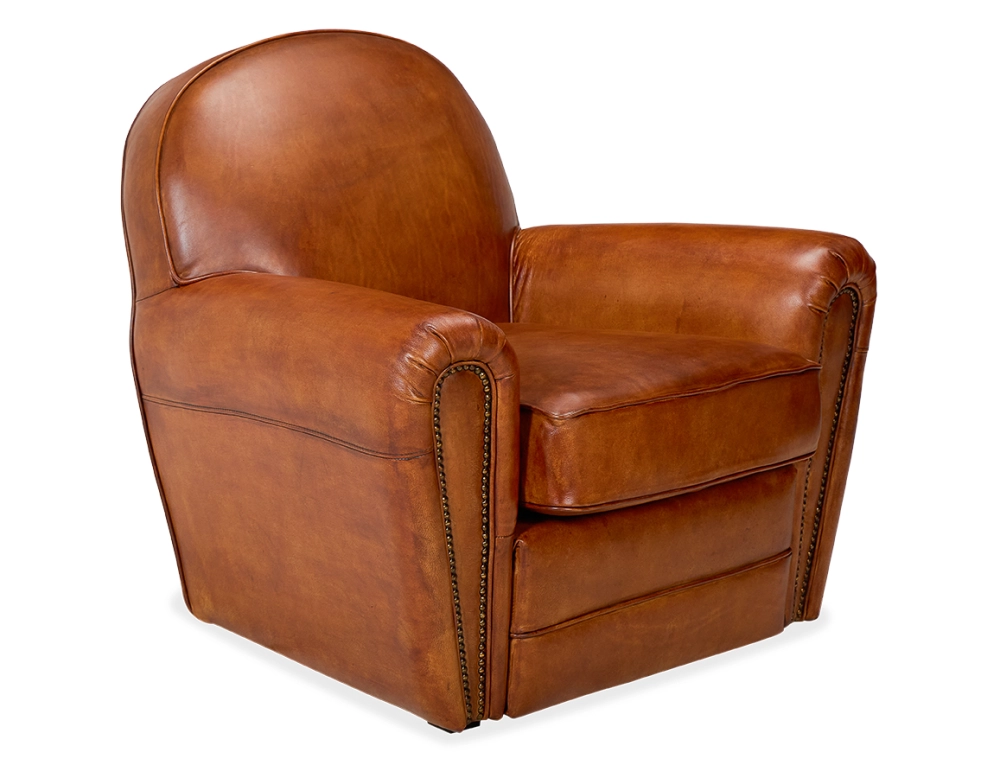 Fauteuil club cuir marron clair accoudoirs cloutés