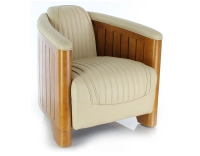 Sillón club de madera y piel beige