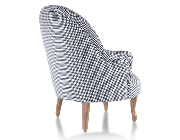 Fauteuil crapaud avec accoudoirs pieds bois teinte noyer et tissu pied-de-poule bleu et blanc