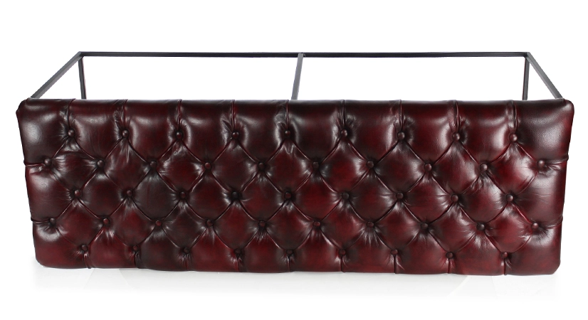 Banc Chesterfield cuir rouge carmin