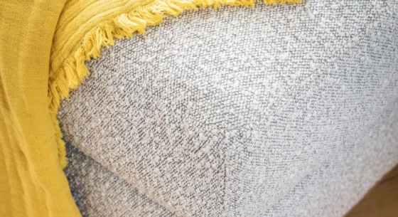 Canapé d'angle méridienne droite 4 places tissu bouclé taupe clair (2G - MD)