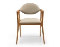 Chaise design avec accoudoirs bois teinte naturelle et tissu camel