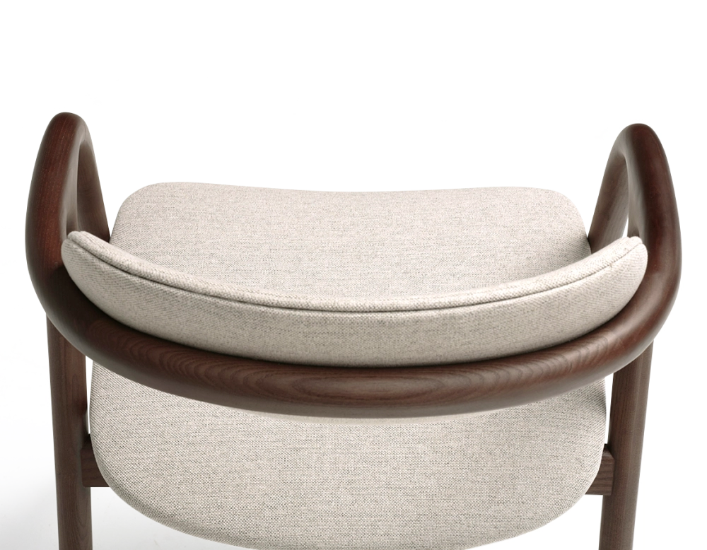 Chaise scandinave bois teinte marron foncé assise tissu beige naturel