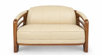 Sofá club de madera y piel de 2 plazas beige