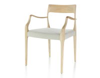 Silla escandinava con reposabrazos madera tinte natural asiento tejido beige natural