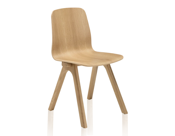 Chaise design en chêne teinte de bois naturelle
