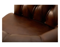 Fauteuil chesterfield cuir marron vintage accoudoirs cloutés