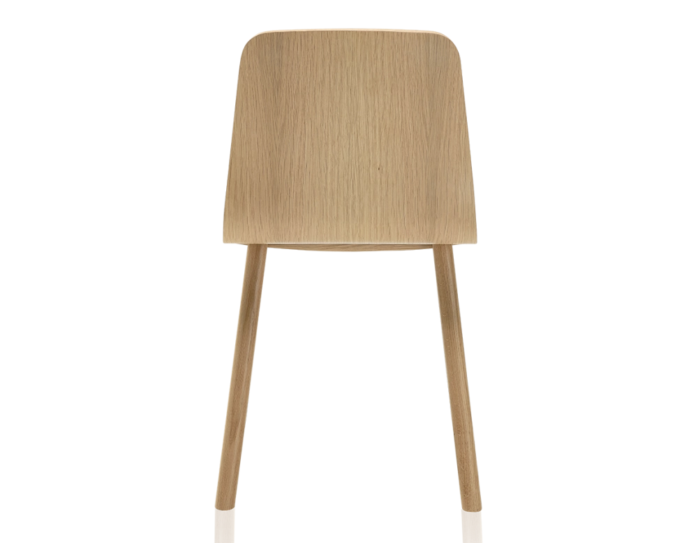 Chaise design en chêne teinte de bois naturelle