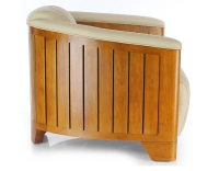 Sillón club de madera y piel beige