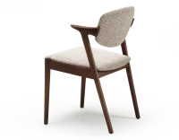 Chaise scandinave bois teinte marron foncé assise tissu fusion