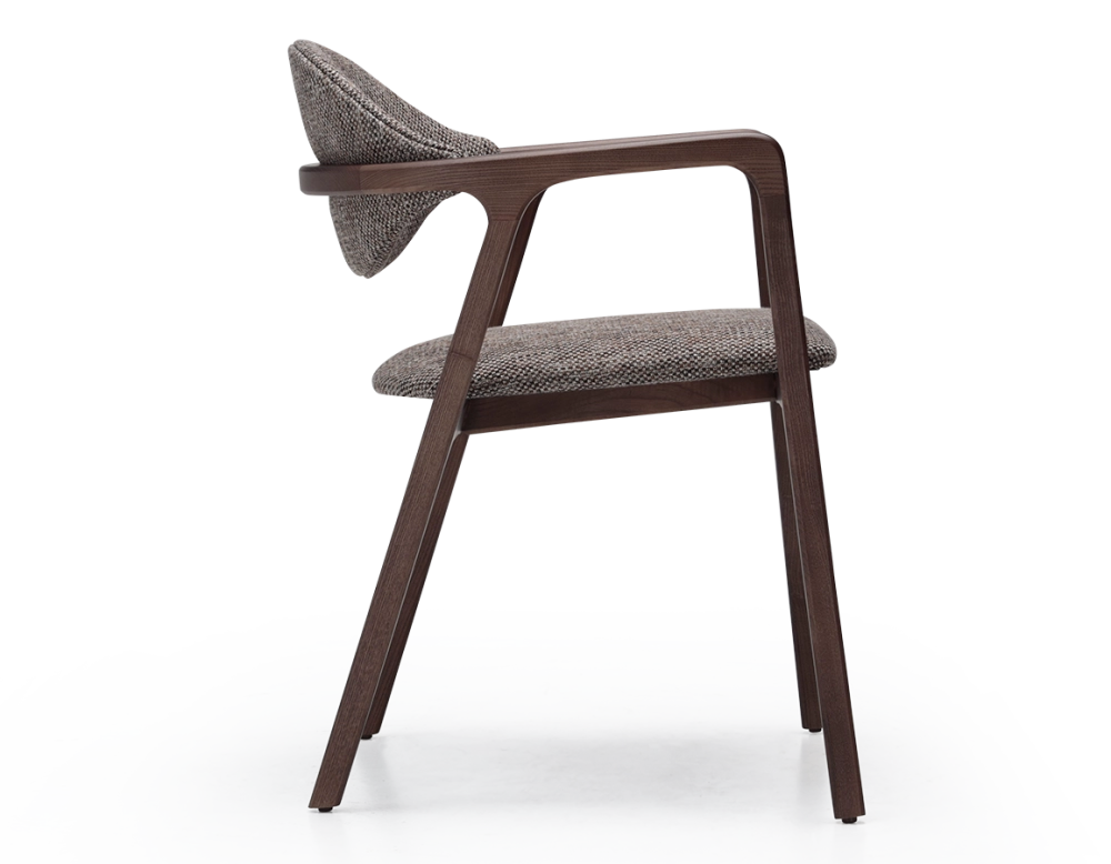 Chaise design avec accoudoirs bois teinte foncée et tissu chiné marron