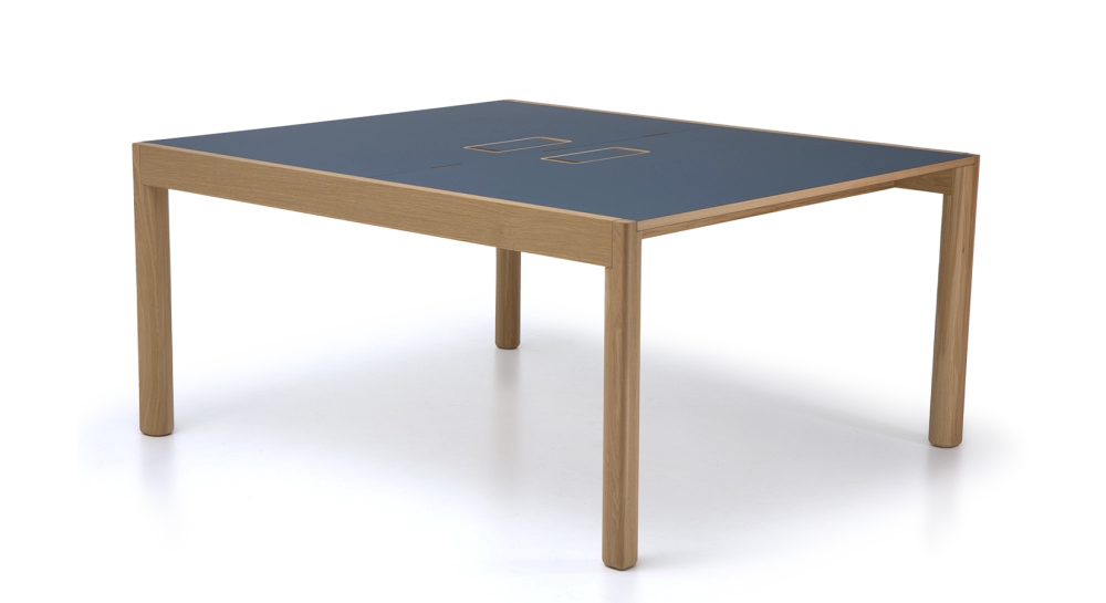 Bureau bench 2 postes chêne teinte naturelle plateau fenix bleu foncé 140x160