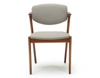 Chaise design teinte merisier et tissu beige naturel bois teinte merisier assise tissu beige naturel